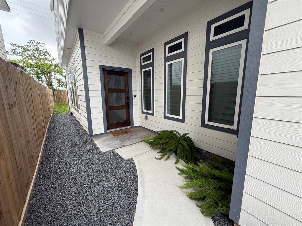 Houston, TX 77021,7110 Saint Augustine ST