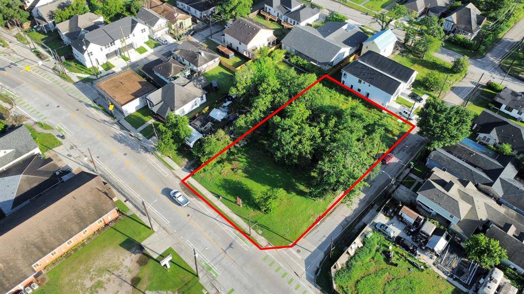 Houston, TX 77026,2319 Lorraine Street
