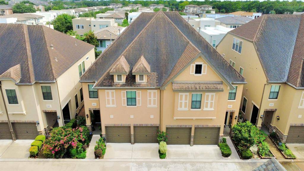 Houston, TX 77082,11631 Royal Oaks VW