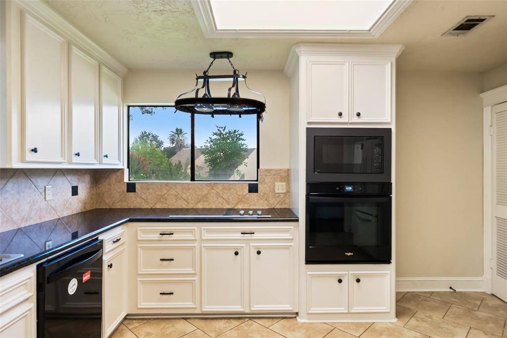 Montgomery, TX 77356,101 Fairway View LN