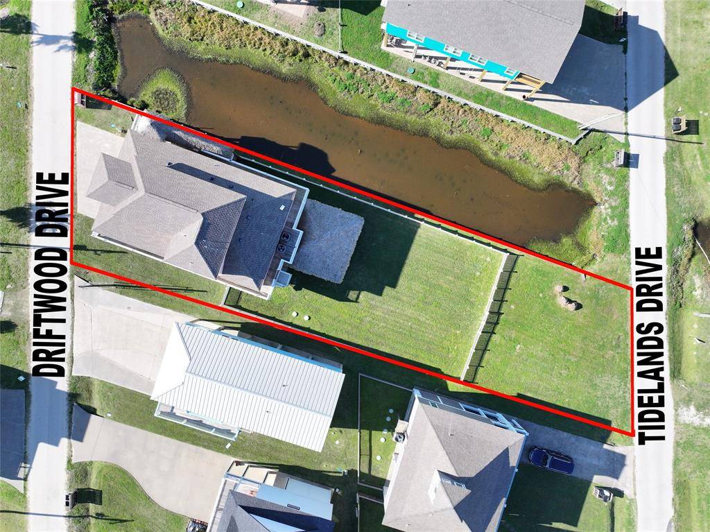 Crystal Beach, TX 77650,914 Driftwood DR