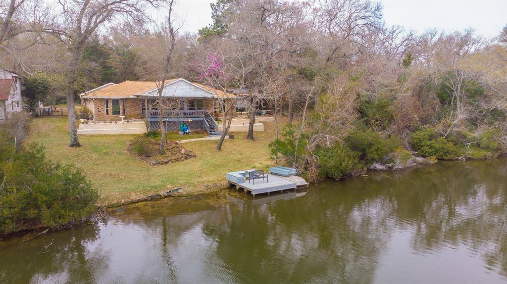 Hilltop Lakes, TX 77871,7 Lakeview CIR