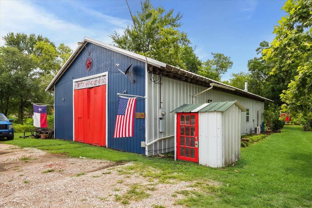 Santa Fe, TX 77517,4842 Birch ST