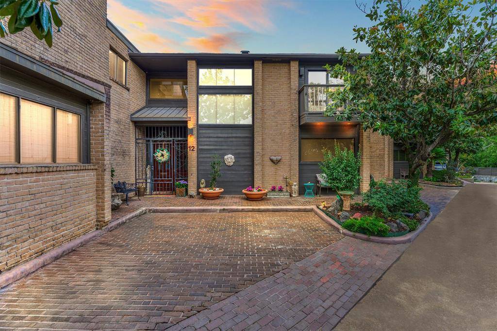 Houston, TX 77063,8800 Woodway DR #12
