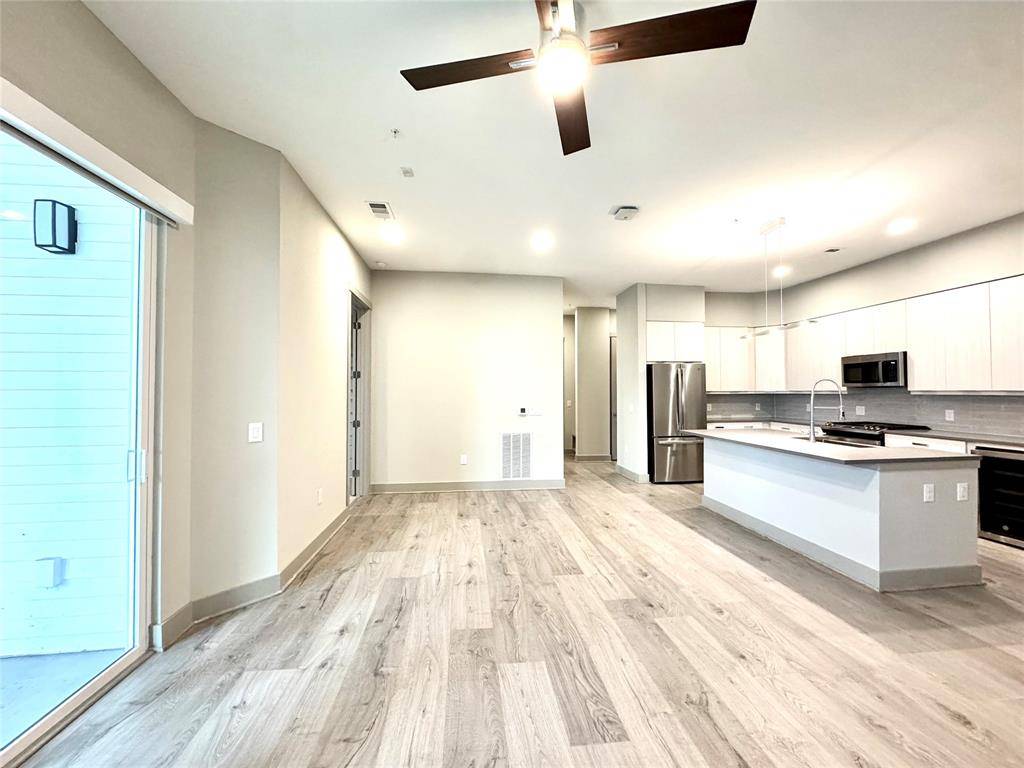 Houston, TX 77008,401 W 25th St ST #2225