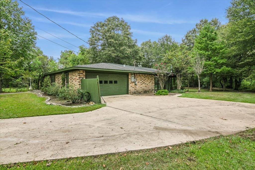 Orange, TX 77630,3301 Pelican ST