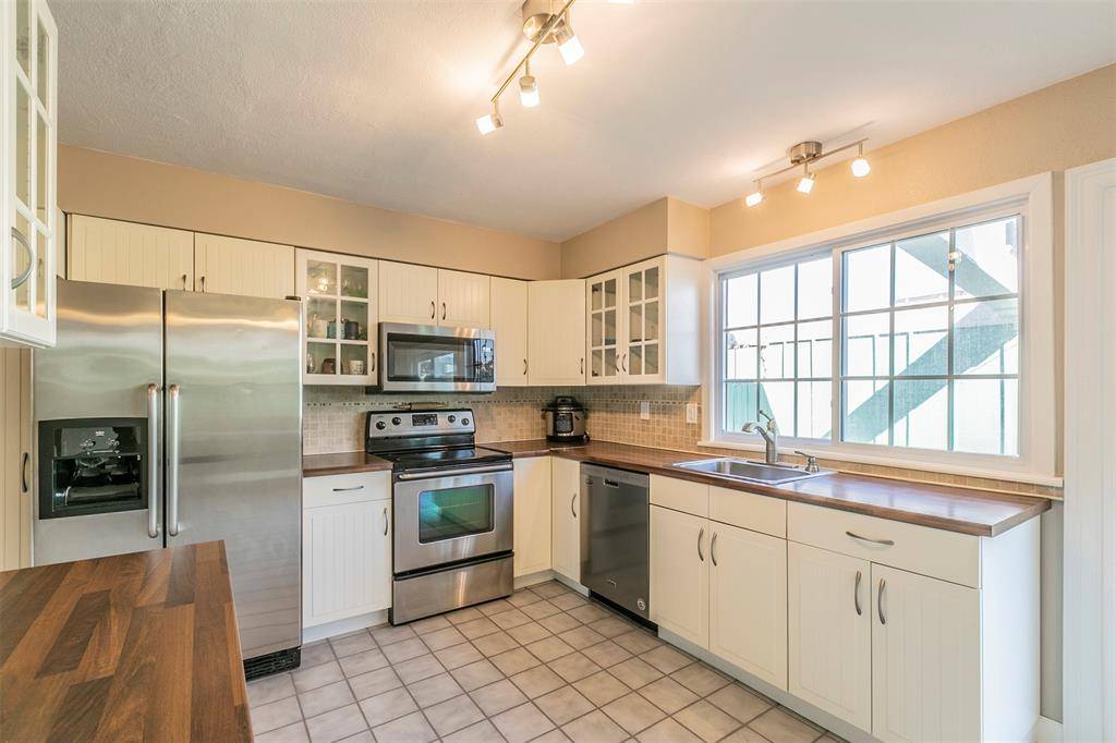 Galveston, TX 77551,7514 Leeward DR