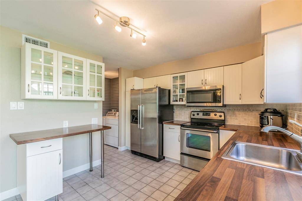 Galveston, TX 77551,7514 Leeward DR