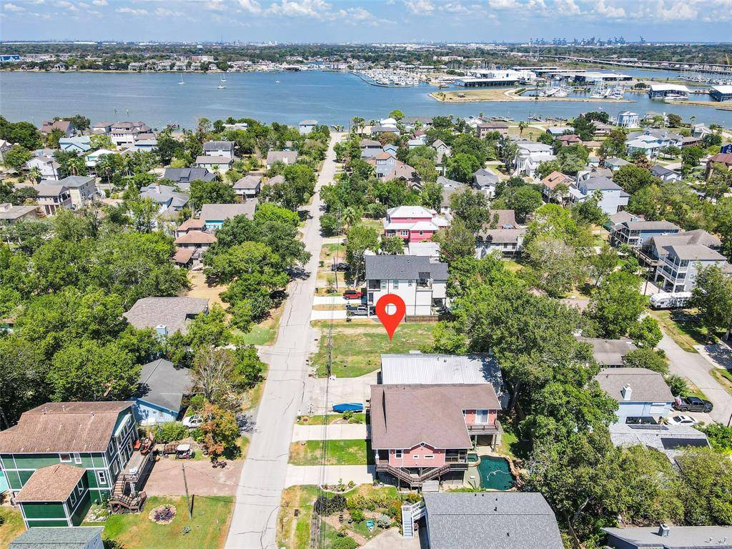 Clear Lake Shores, TX 77565,311 Clear Lake RD