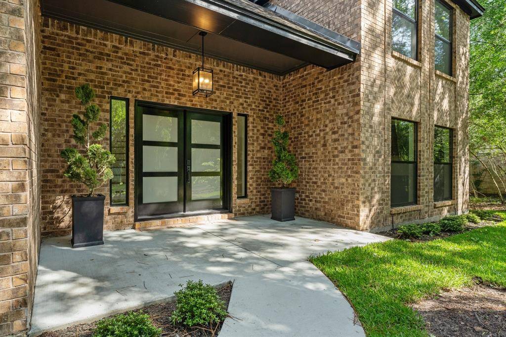 The Woodlands, TX 77381,38 Falling Star CT