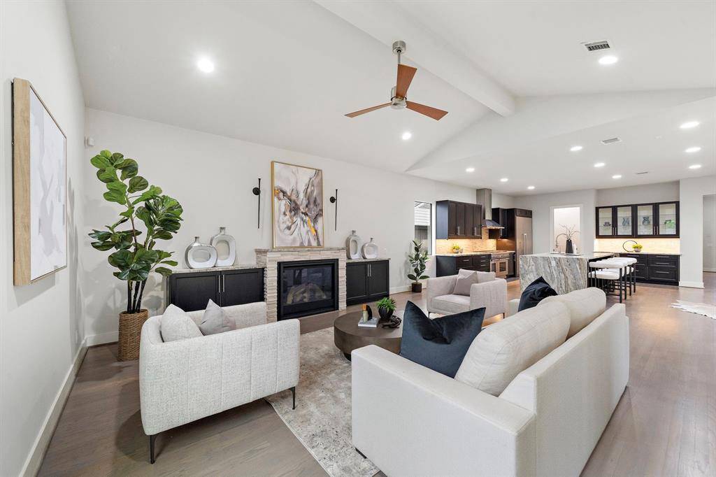 Houston, TX 77018,1906 Ebony LN