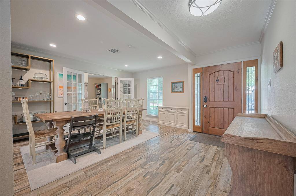 Houston, TX 77042,10807 Overbrook LN