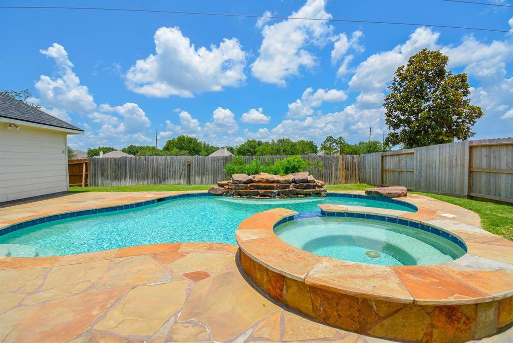 Sugar Land, TX 77479,6806 Mistyleaf LN