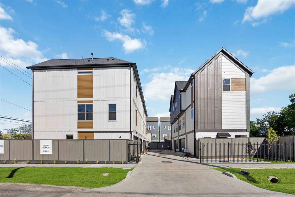 Houston, TX 77004,2528 Live Oak ST