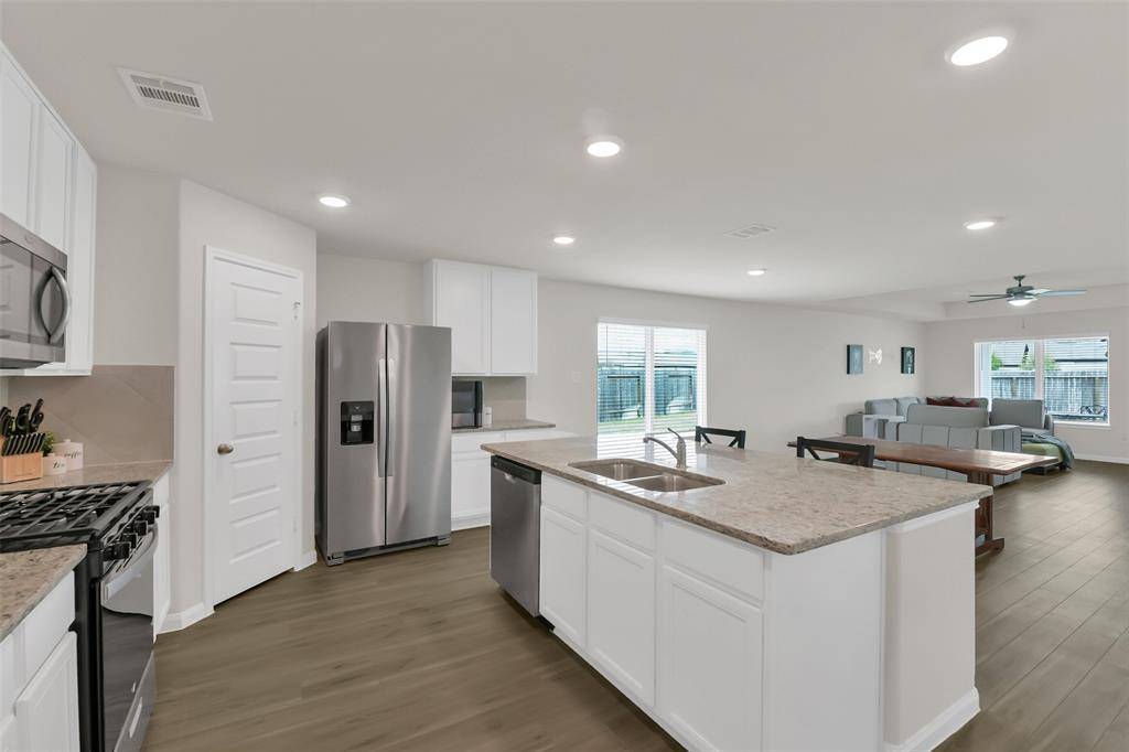 Conroe, TX 77302,16659 Olivewood LN