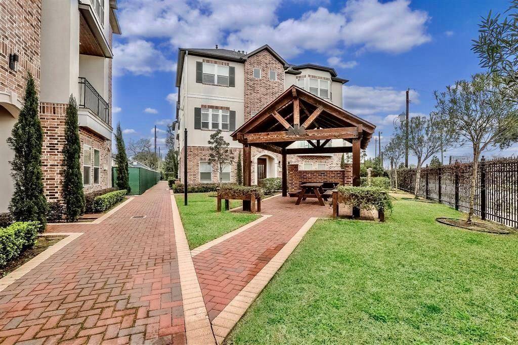 Houston, TX 77009,1013 E 28th ST