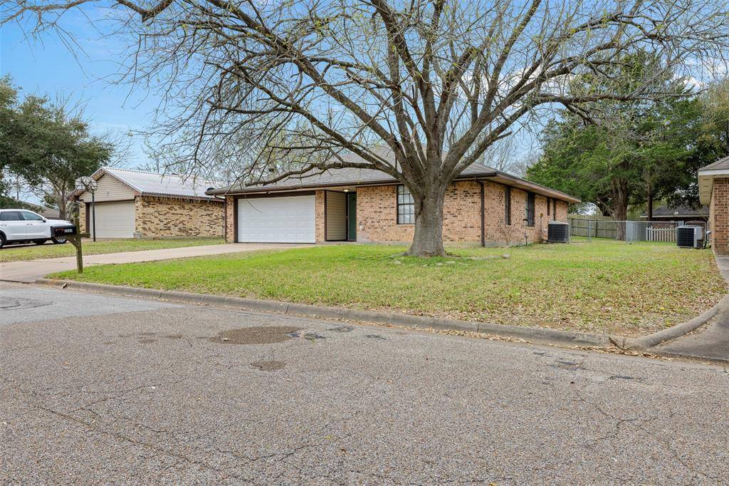 Brenham, TX 77833,2602 Cheyenne DR