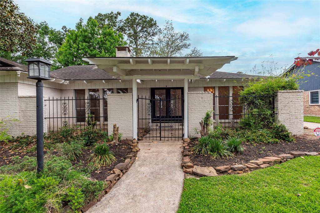 Houston, TX 77058,18230 Hereford LN