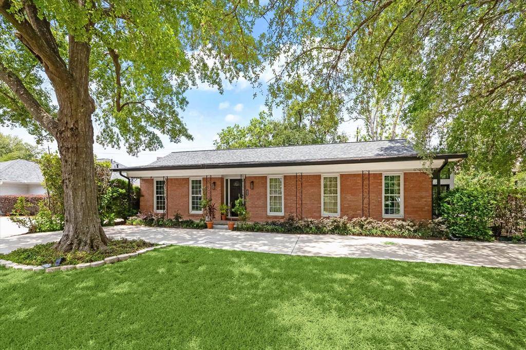 Houston, TX 77056,1902 Chimney Rock RD