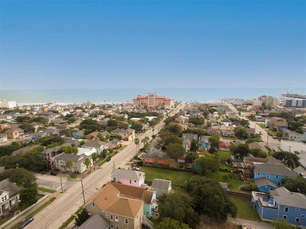 Galveston, TX 77550,2109 Ursuline ST