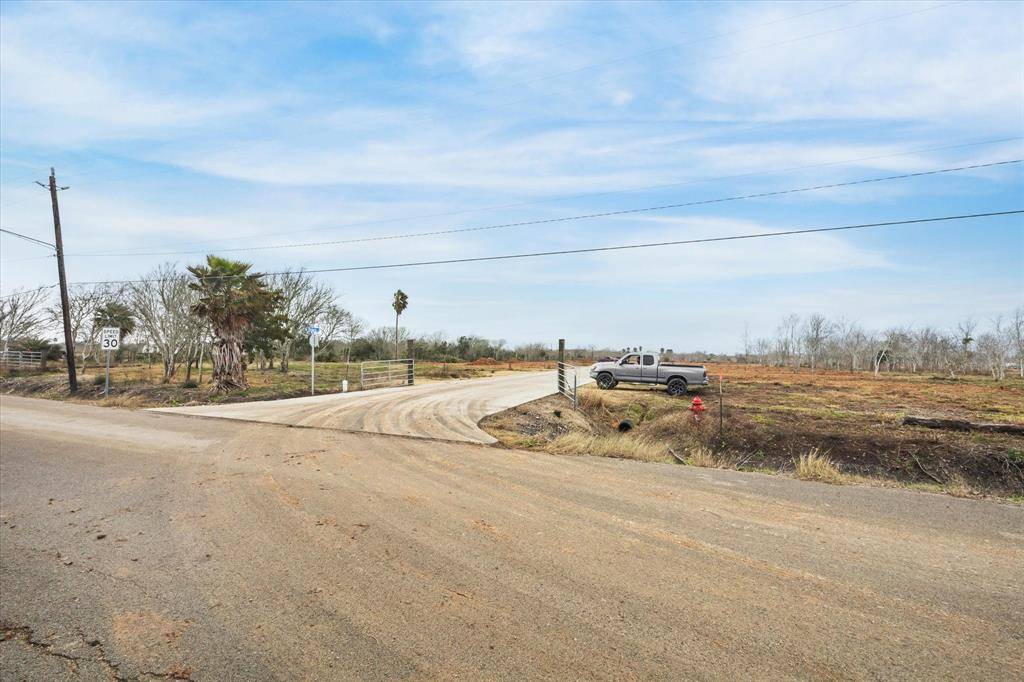 San Leon, TX 77539,2303 Victoria DR