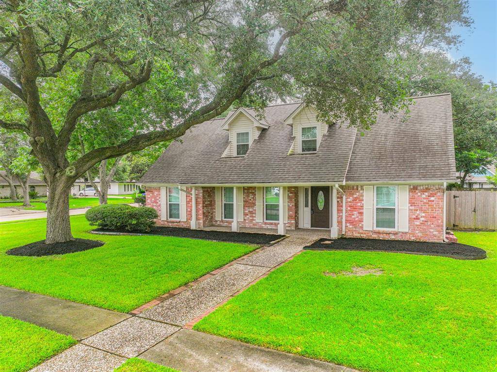 Friendswood, TX 77546,100 Saint Andrews DR