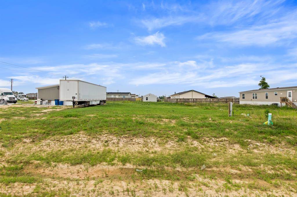 Cleveland, TX 77327,1597 Road 5723