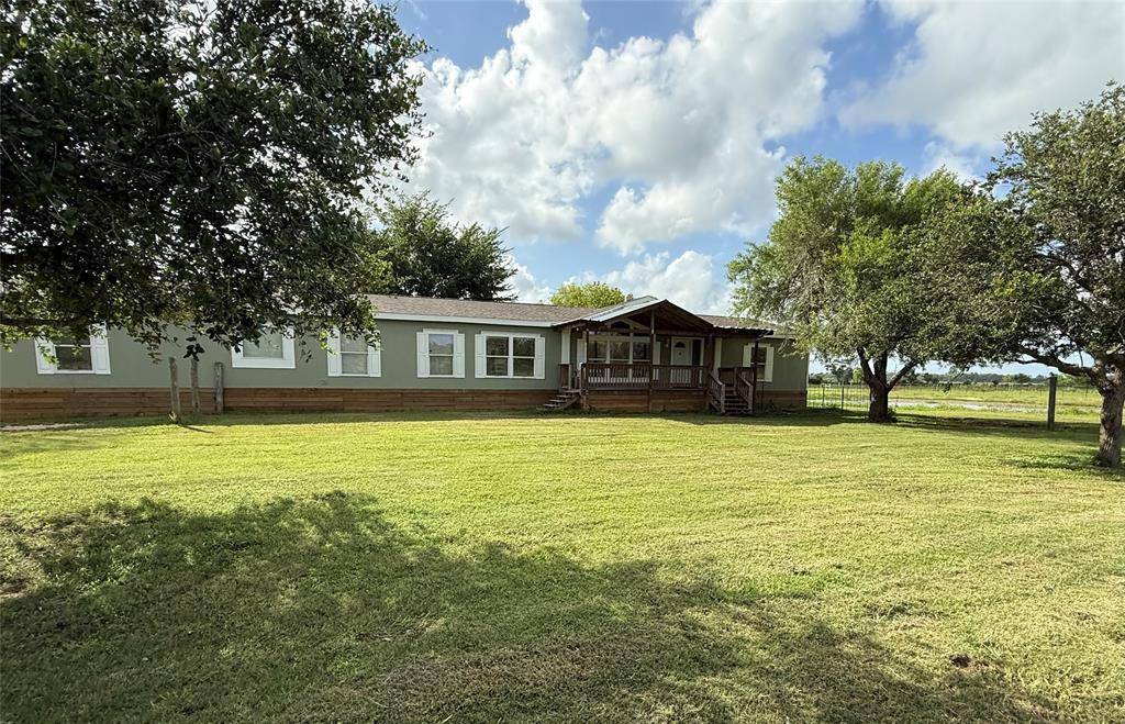 Sargent, TX 77414,933 County Road 281
