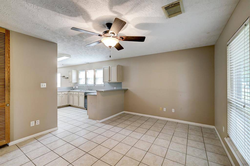 Tomball, TX 77377,19406 Robeck ST