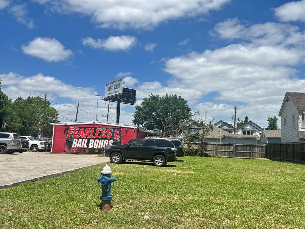 Houston, TX 77009,101 & 103 Amundsen ST