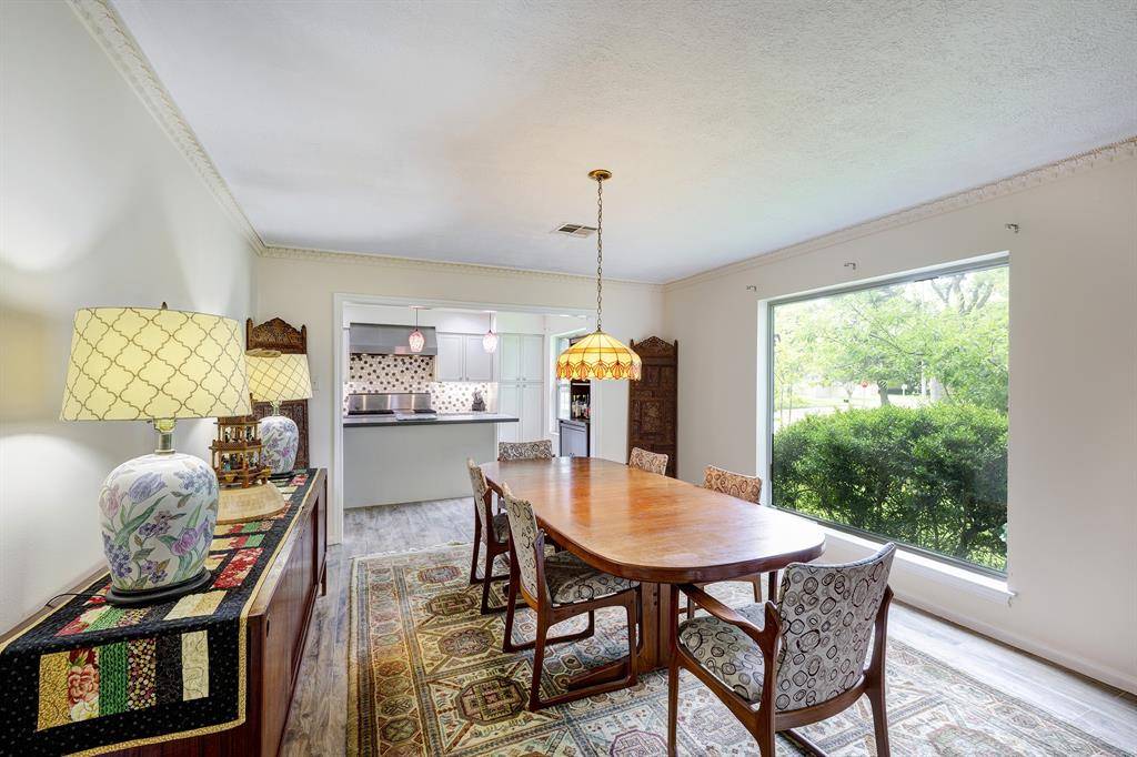 Houston, TX 77042,10902 Overbrook LN