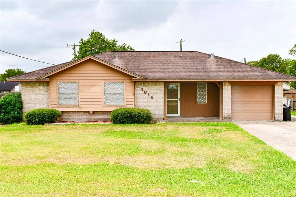 Danbury, TX 77534,1618 Avenue A