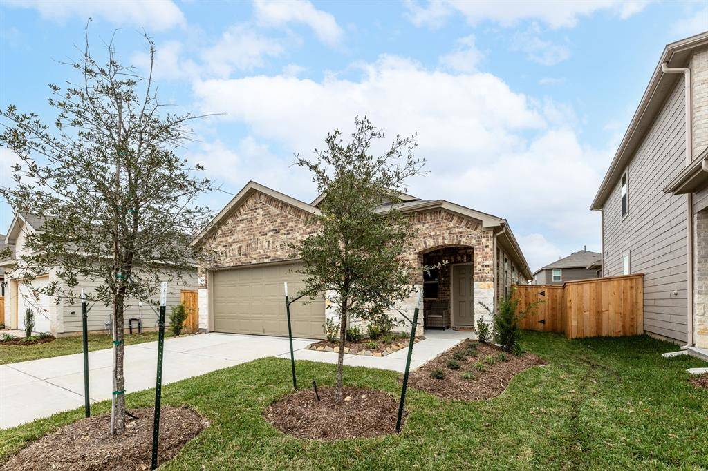 Conroe, TX 77302,16745 OAK BOUGH Dr