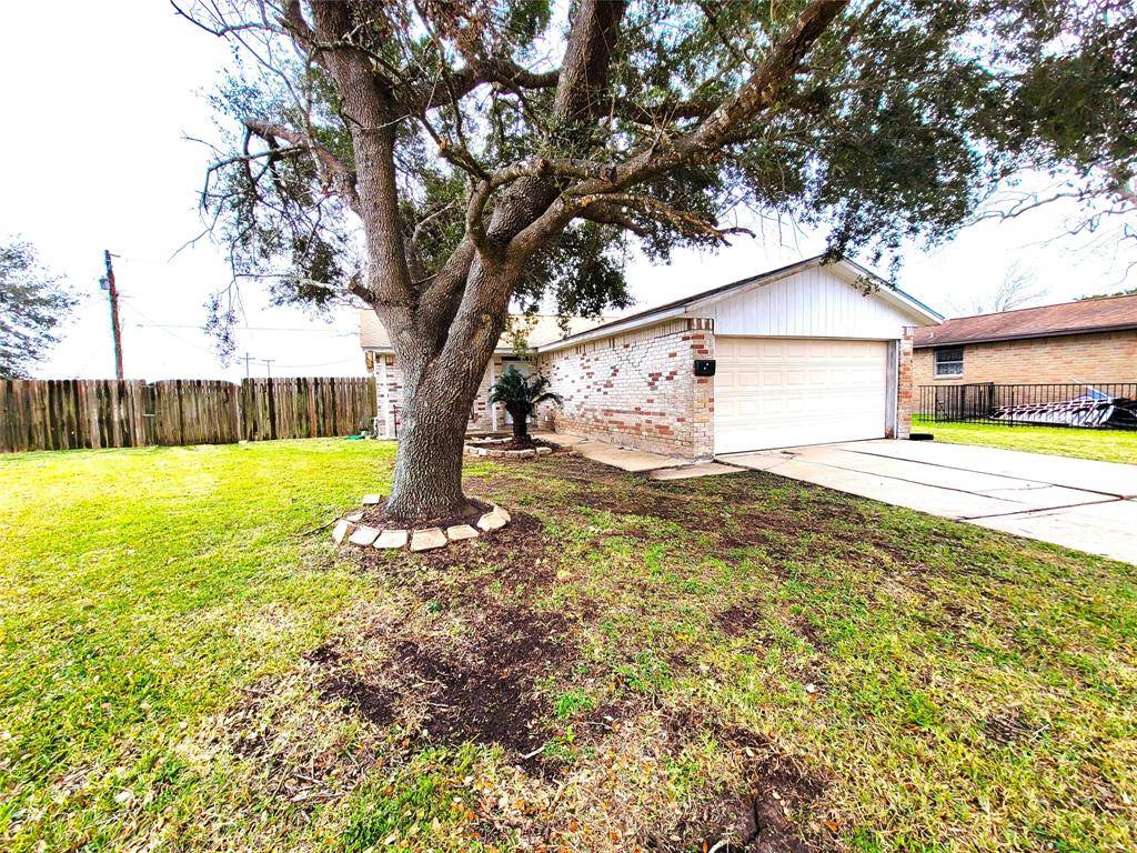 Angleton, TX 77515,264 Austin ST