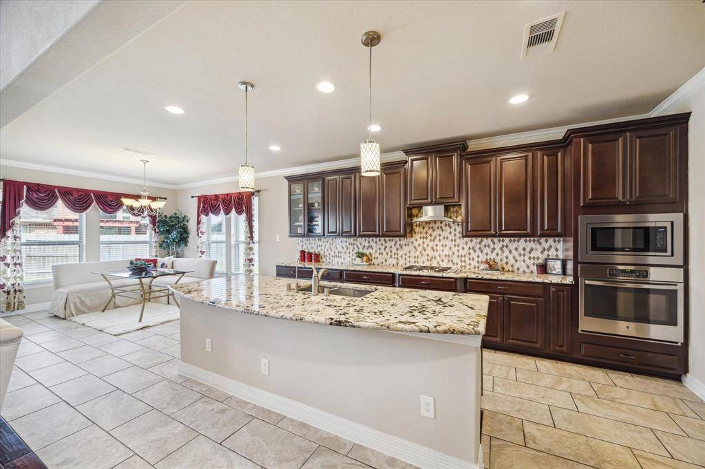 Sugar Land, TX 77479,5203 Jacob Ridge CT