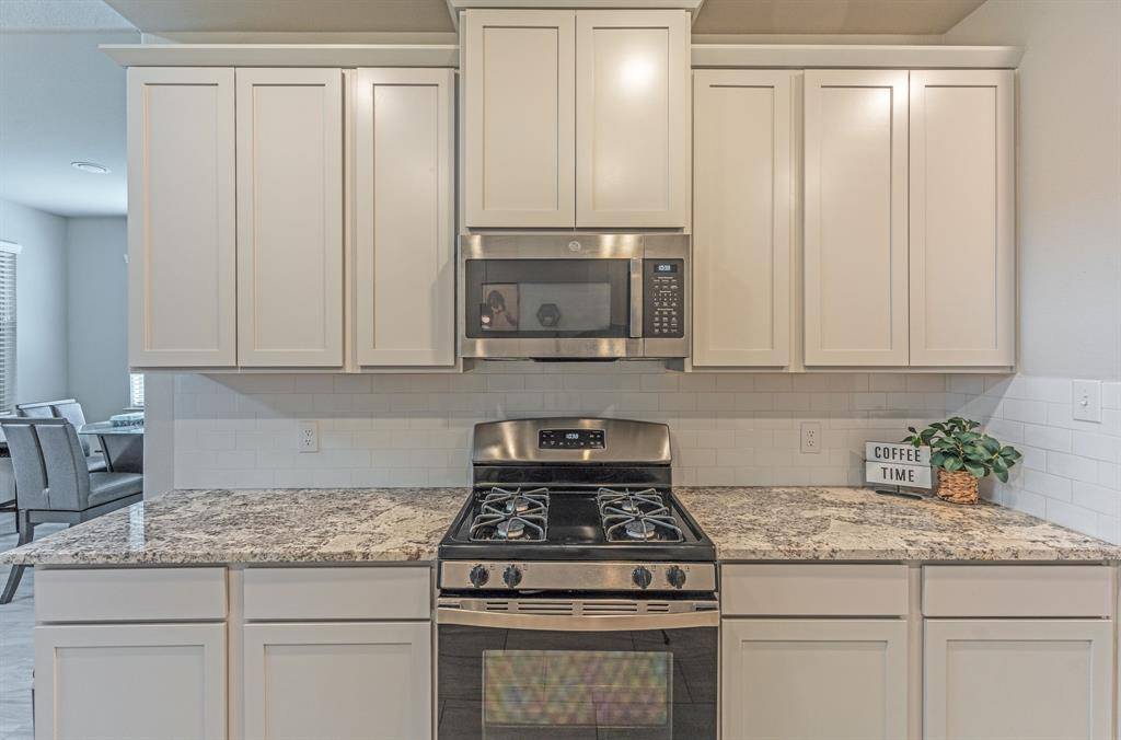 Houston, TX 77084,4522 Hidden Oaks WAY