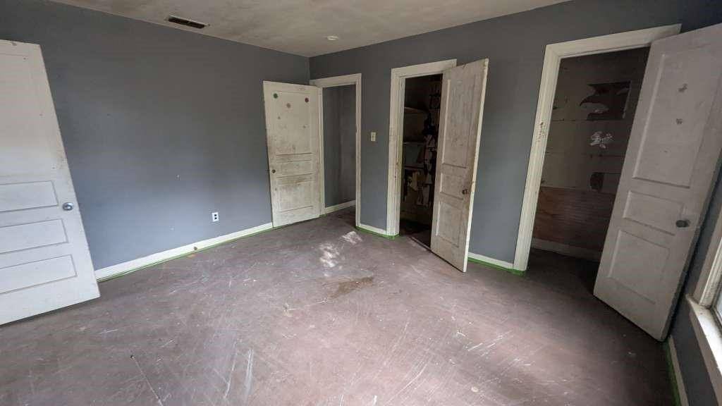 Longview, TX 75602,1201 S 12th ST