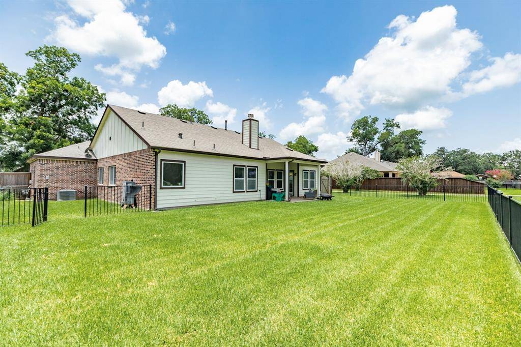 West Columbia, TX 77486,2337 Shalmar DR