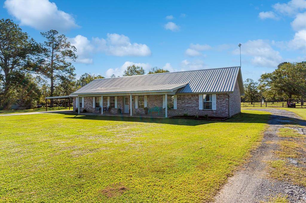 Buna, TX 77612,986 County Road 791