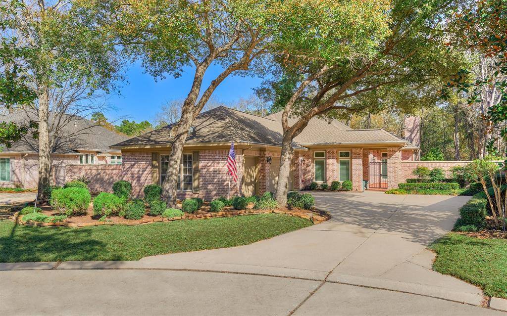 The Woodlands, TX 77381,10 Highland Green PL