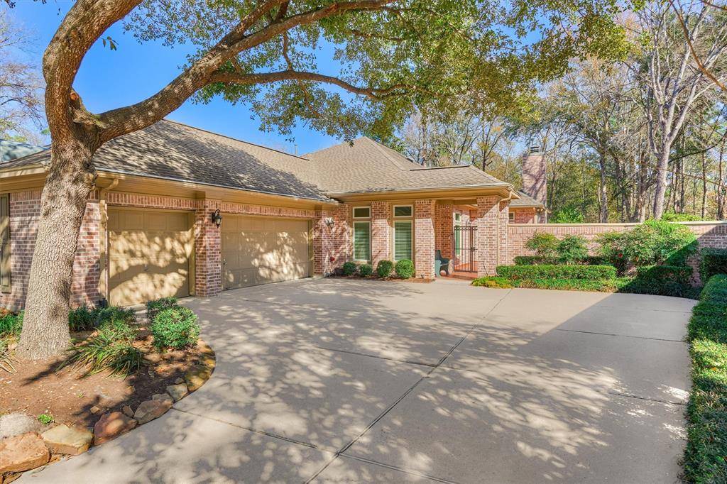 The Woodlands, TX 77381,10 Highland Green PL