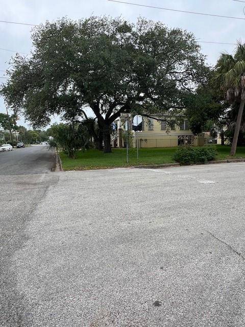 Galveston, TX 77550,2402 Avenue M