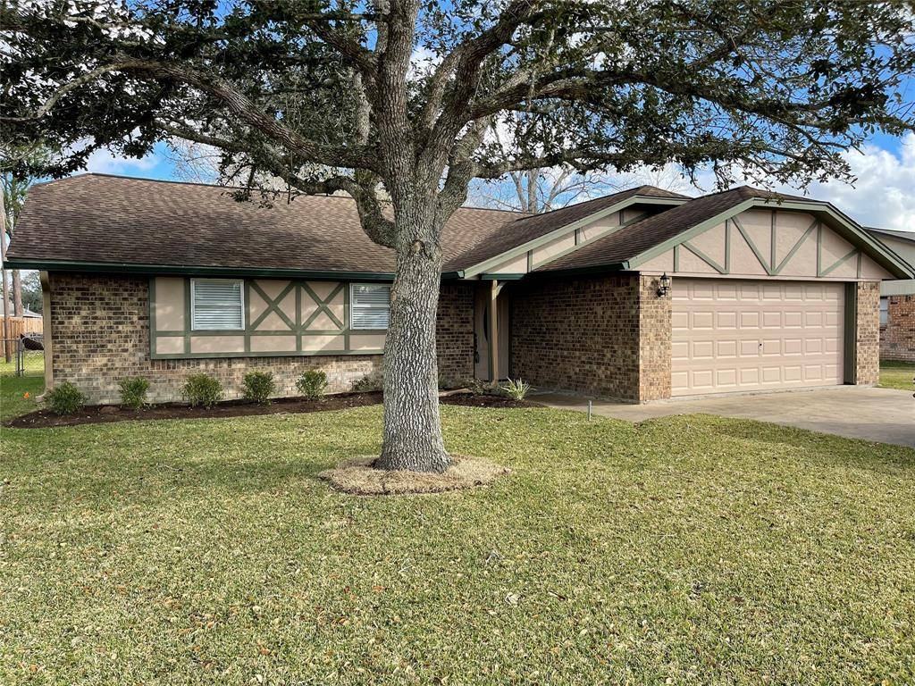 Angleton, TX 77515,6126 Fox Ridge DR