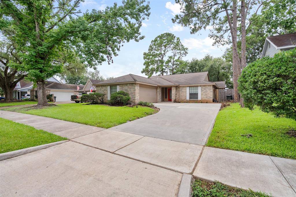 Sugar Land, TX 77498,611 Muirwood LN