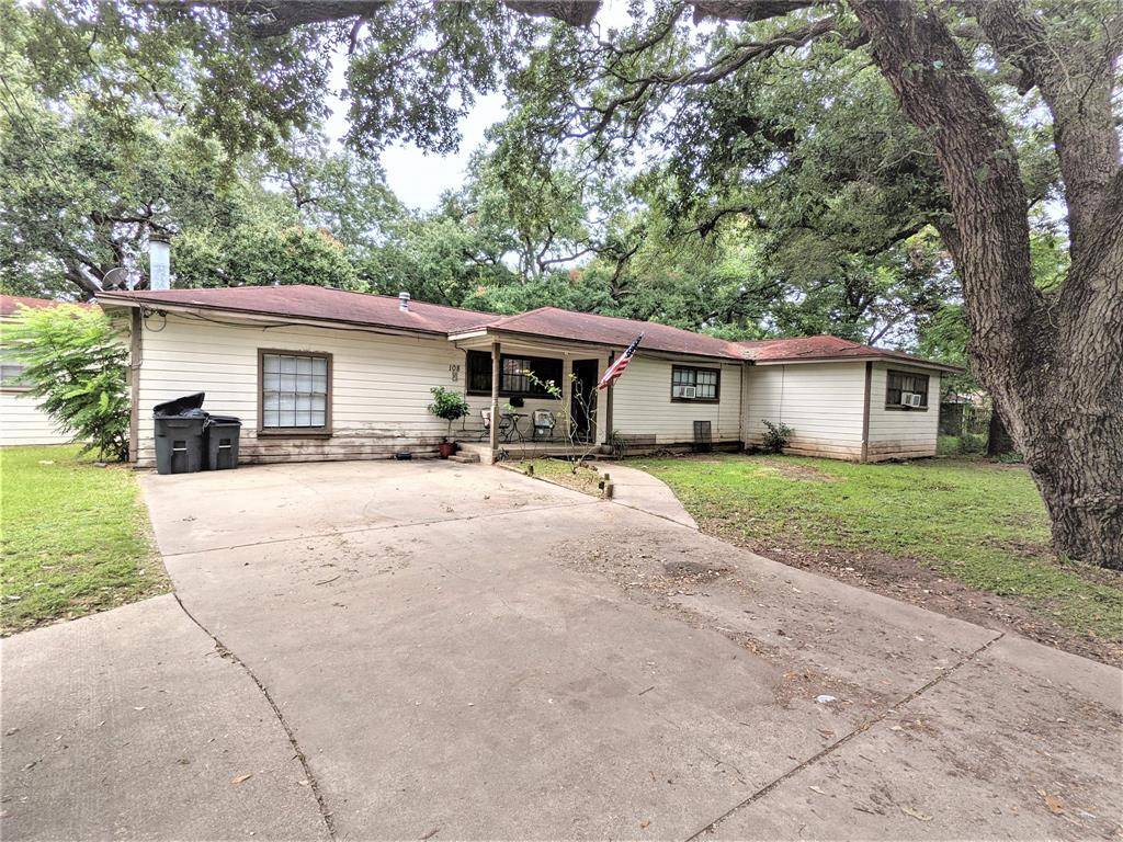 Clute, TX 77531,108 Brockman ST