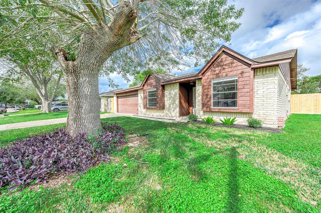 La Porte, TX 77571,10007 Blue Bird ST