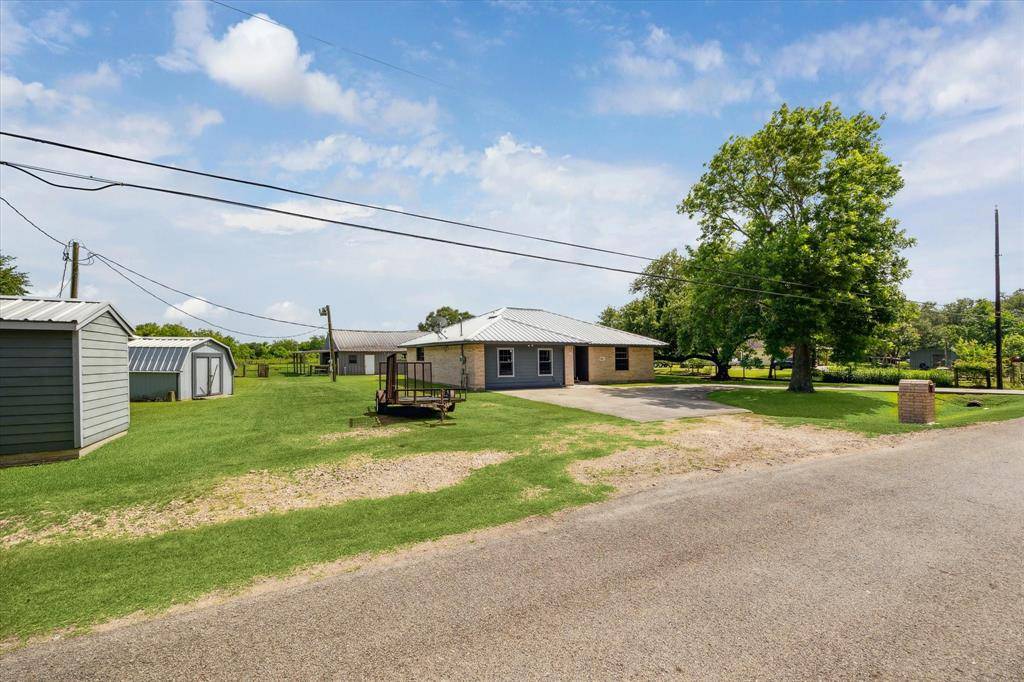 Alvin, TX 77511,17207 McDonald RD