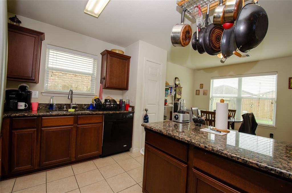 Rosharon, TX 77583,9414 Emerald Green DR