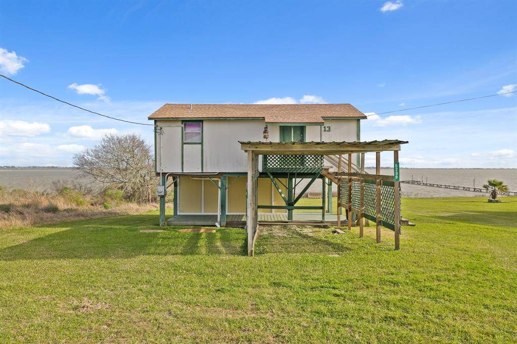 Palacios, TX 77465,5289 State Highway 35 S