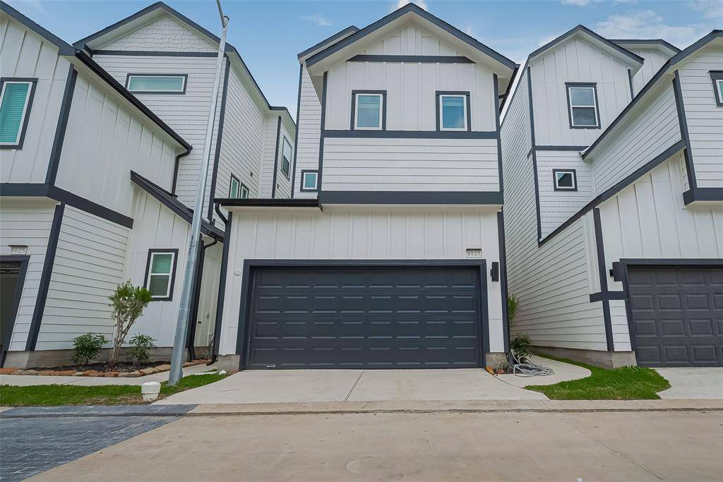 Houston, TX 77055,8928 Covenant PL